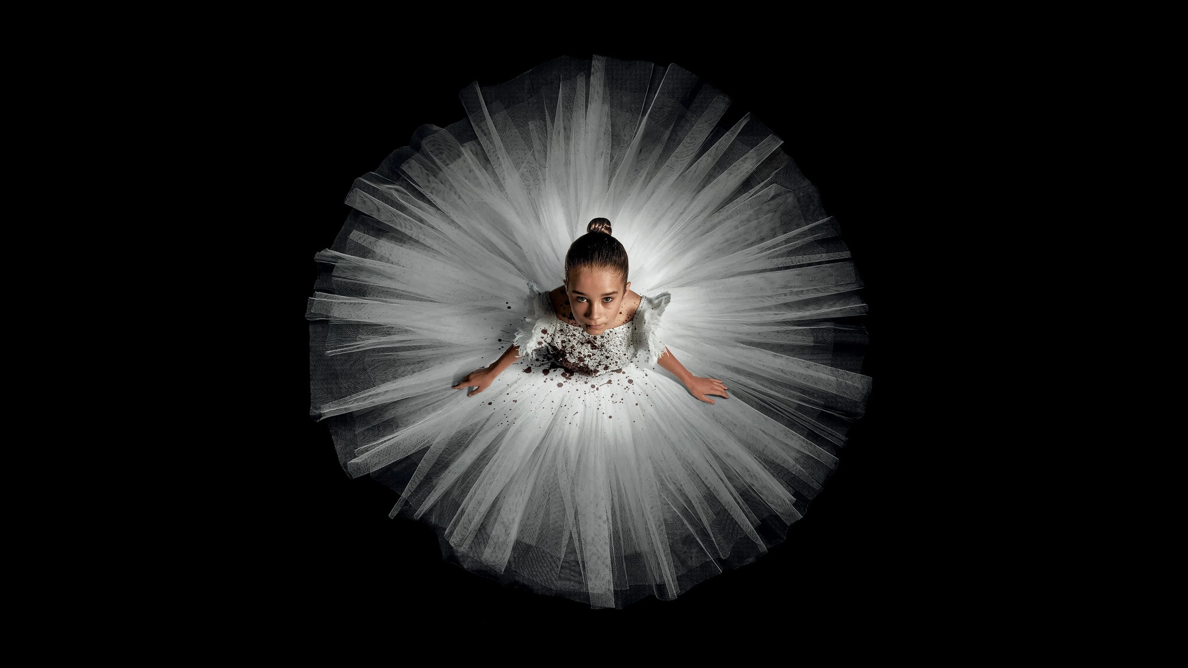 Cô Bé Ma Cà Rồng Full