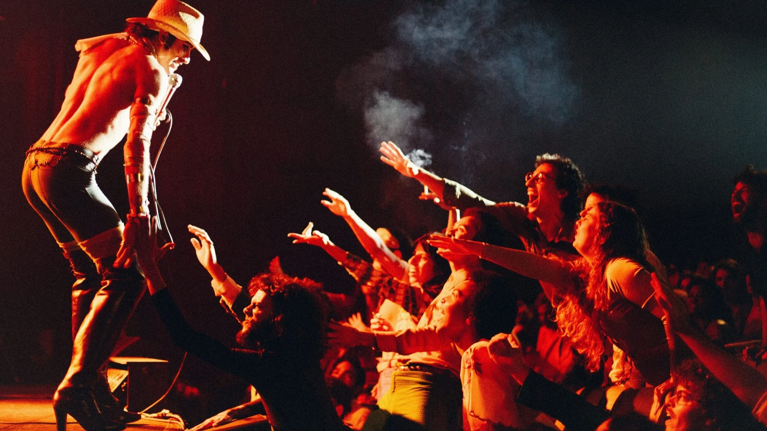 Dòng Máu Latinh: Bản Ballad Của Ney Matogrosso Full