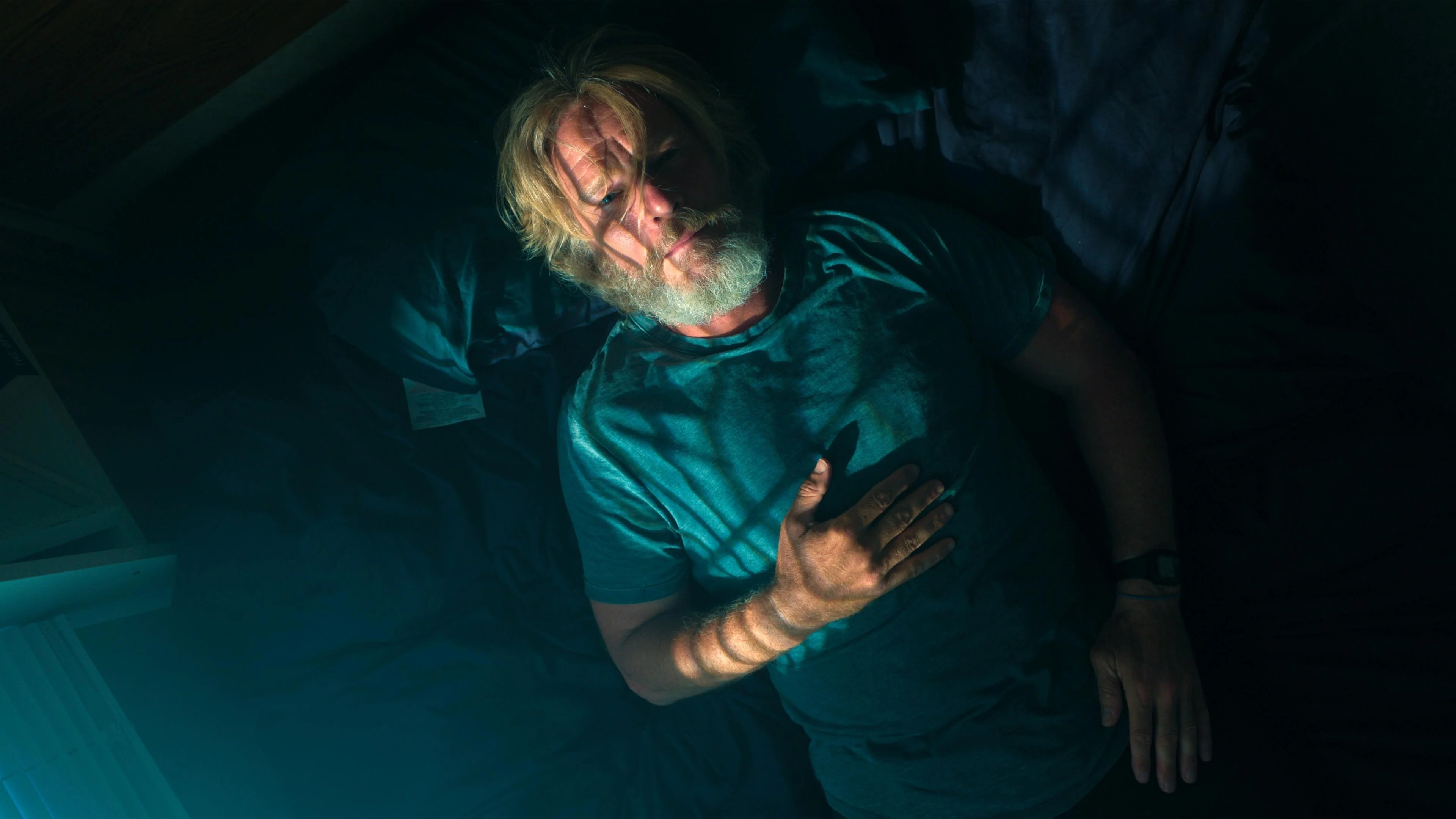 Tia Nắng: Người Lính Gục Ngã Full